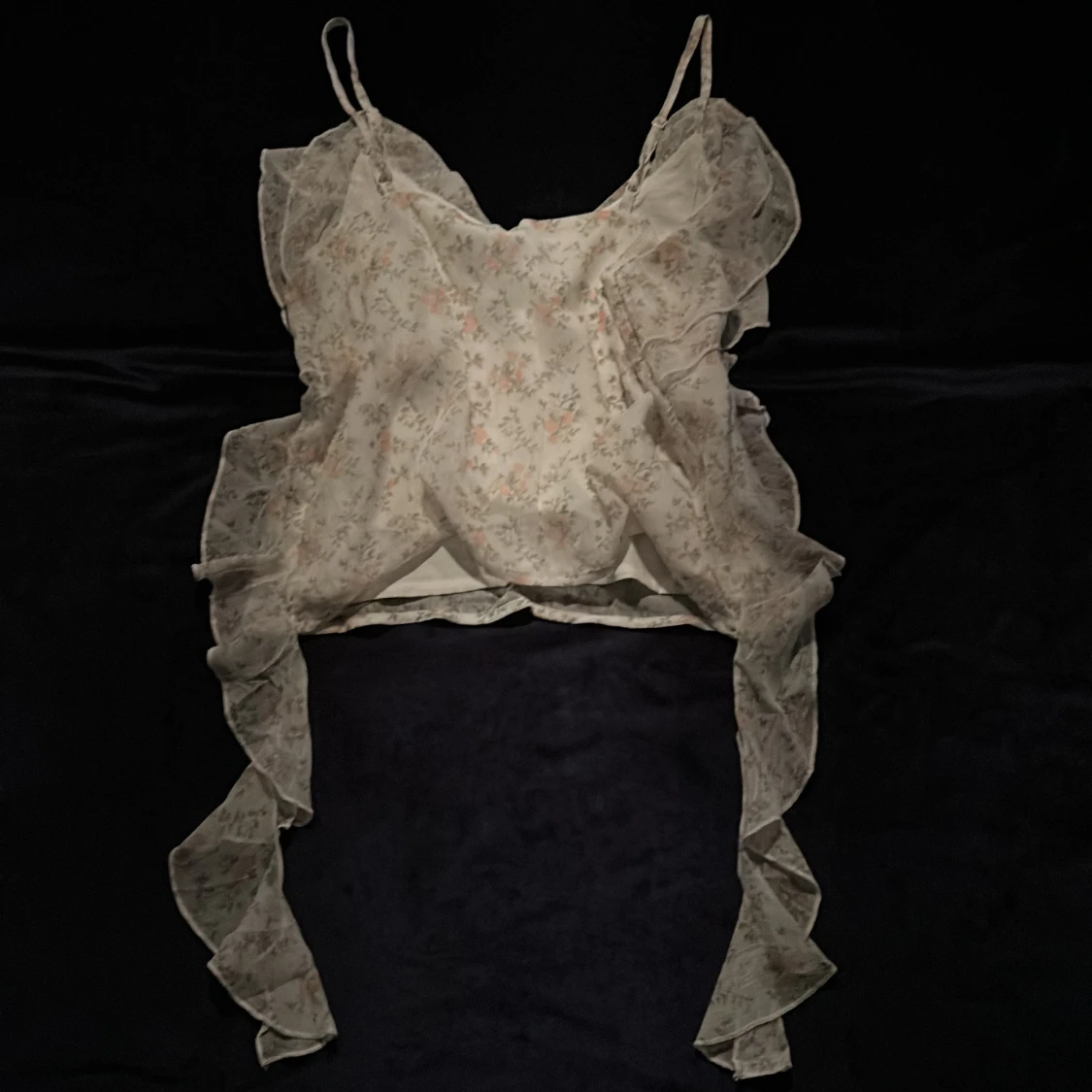 Blommig volangblus från Gina Tricot - 3