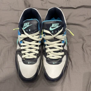 Nike skor - Inga tydliga tecken på användning 