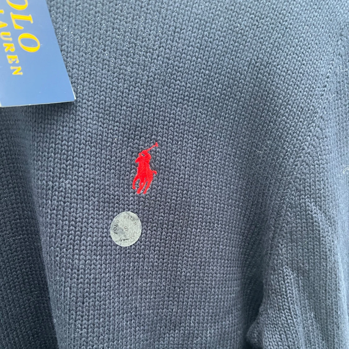 Mörkblå stickad tröja (Helt ny) - 4