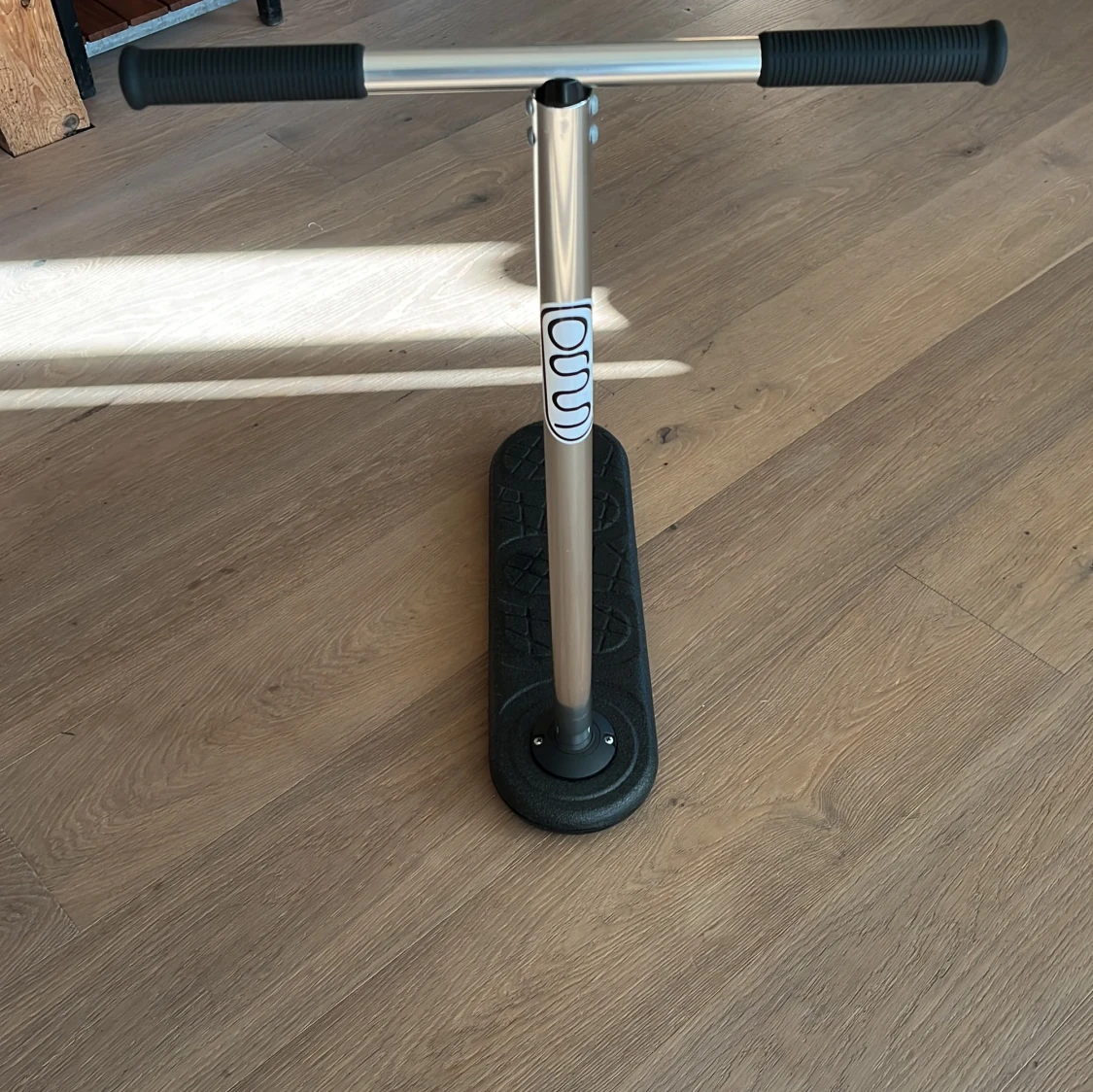 Trampolin trick sparkcykel 