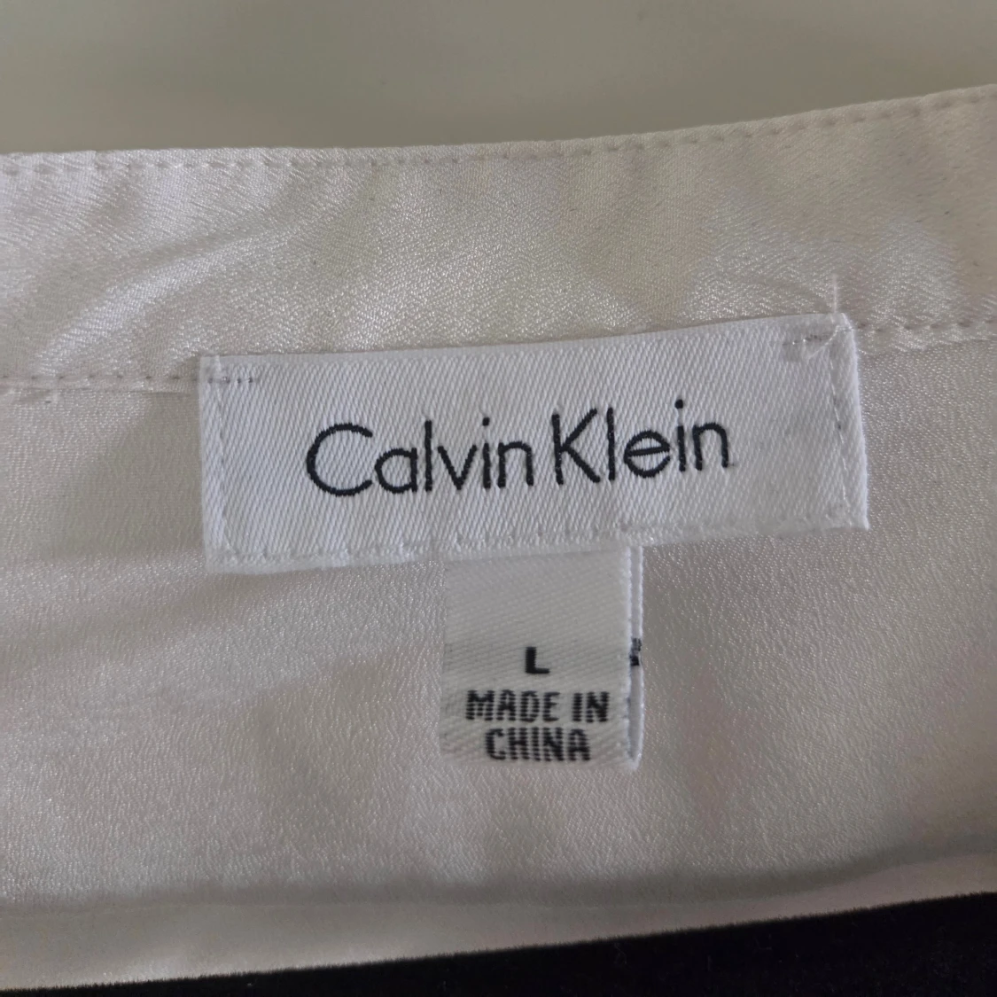Vit blus från Calvin Klein  - 2