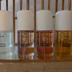 Phlursplit 🌸 - Splittar mina Phlur bodymist i glasdekanter med spray ✨️3 ml-25 kr, 5 ml-45 kr✨️Skriv vilka du önskar så lägger jag ut som ett nytt paket finns möjlighet att få fri frakt just nu ✨️Dessa dofter finns:Heavy cream,Caramel skin,Vanilla nectar,Mango mood ✨️Obs❣️Säljer ej hela flaskan 