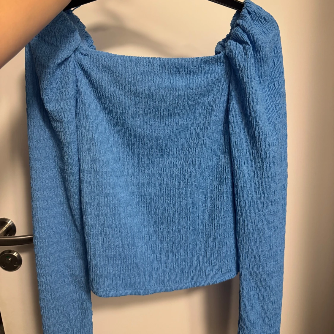 Blå långärmad topp med struktur - 1