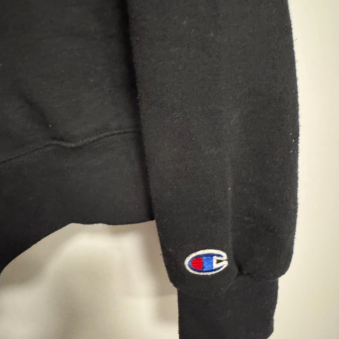 Svart sweatshirt från Champion S - 3