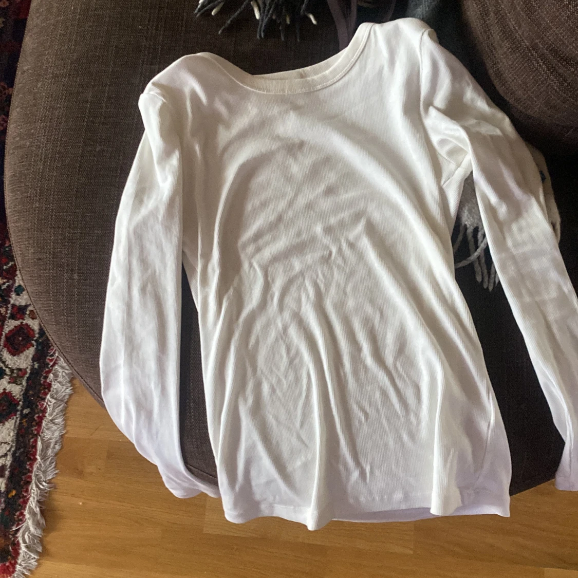 Vit långärmad baströja i bomull🤍 - 2