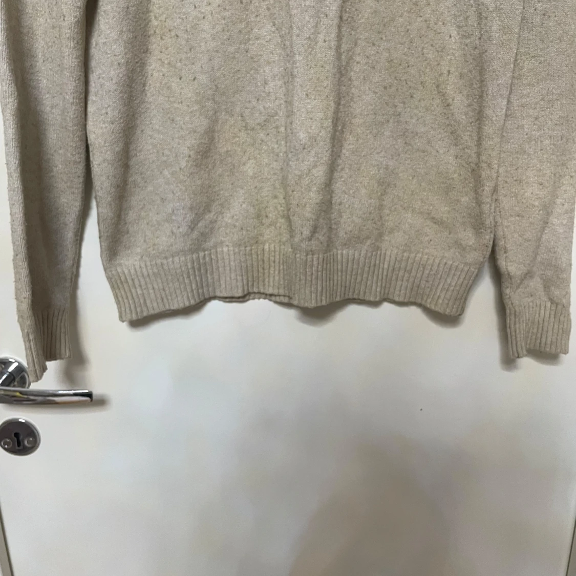 Beige stickad tröja från VILA - 2