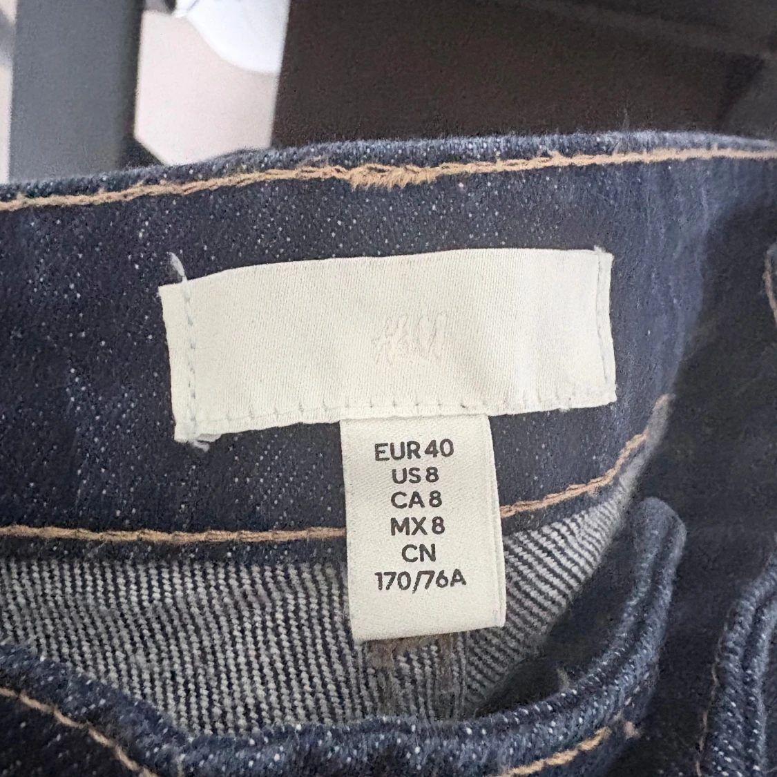 Mörkblå jeans från H&M, strl 40 - 2