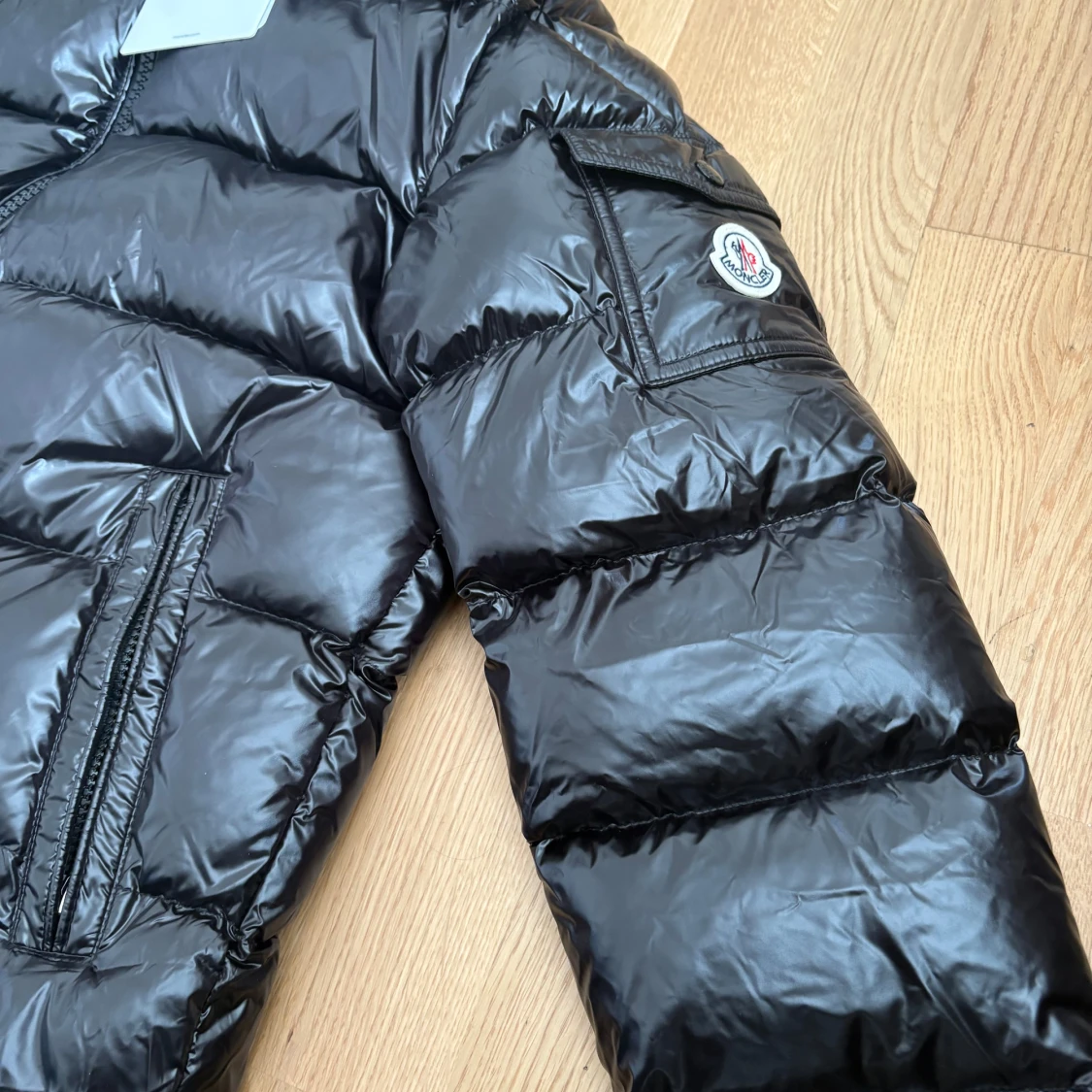 Svart pufferjacka från Moncler - 3