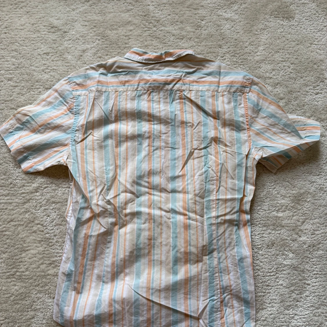 Randig kortärmad skjorta från Riley - 2