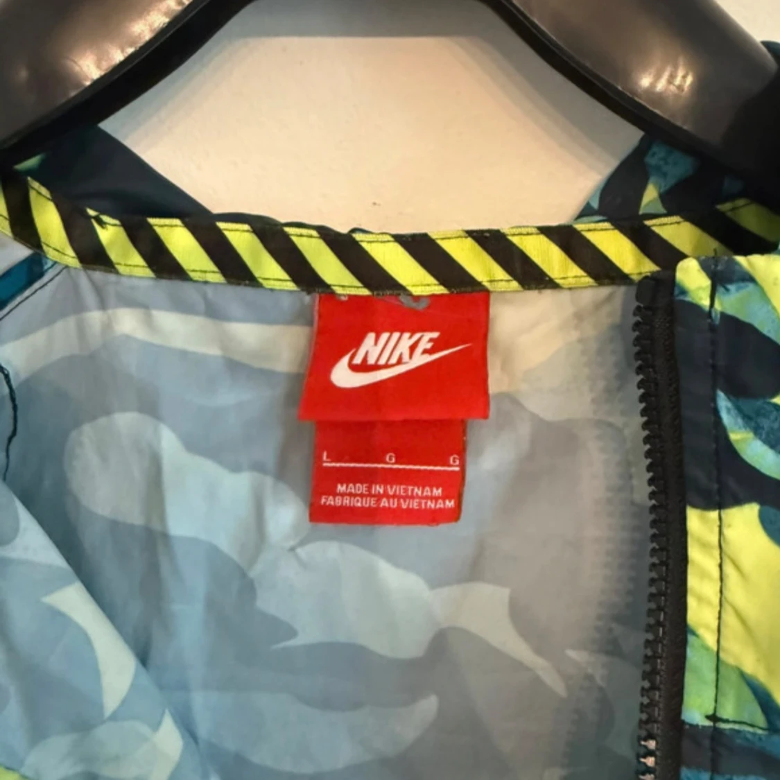 Nike vindjacka camo blå/gul L - 2