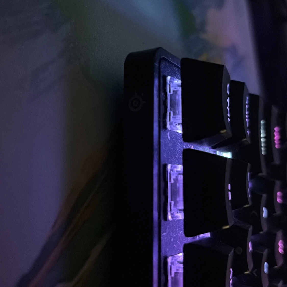 SteelSeries Apex Pro Mini - 1