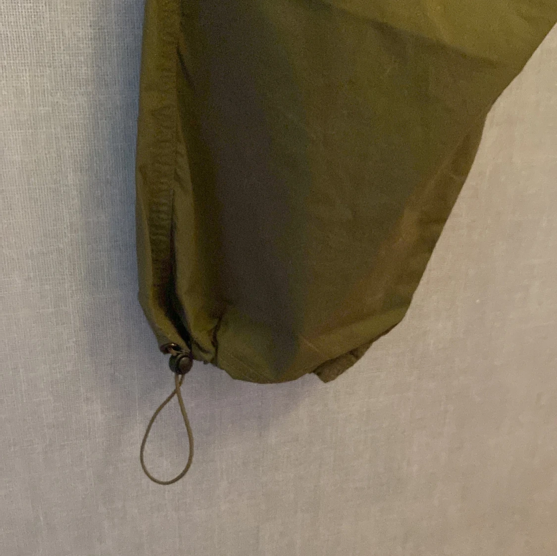 Olivgröna cargobyxor från H&M L - 3