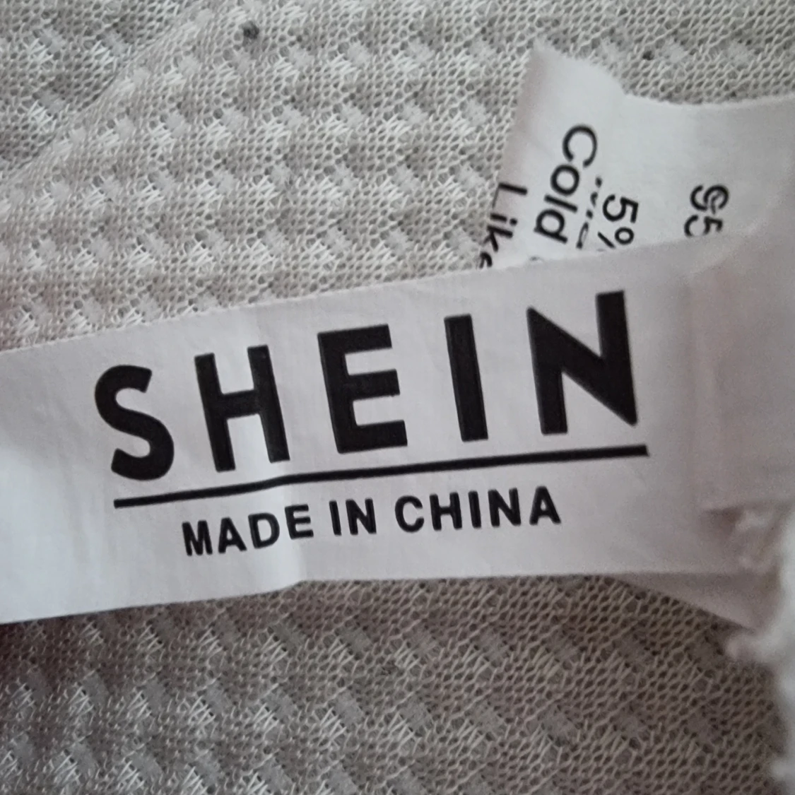 Vit långärmad tröja med blå ros från SHEIN - 2