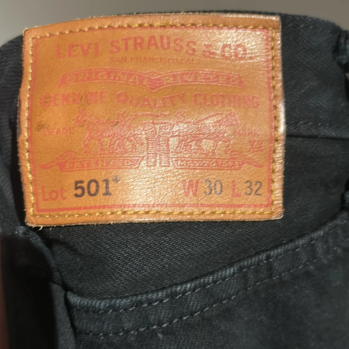 Svarta Levi's 501 jeans W30 L32 - 2