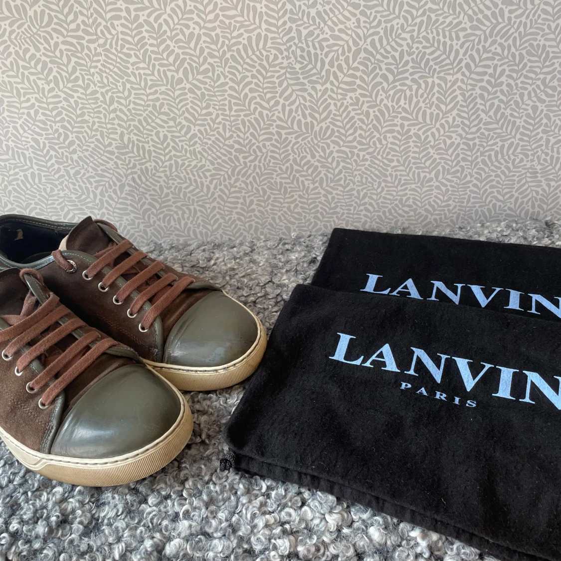 Bruna Lanvin sneakers i mocka - 1