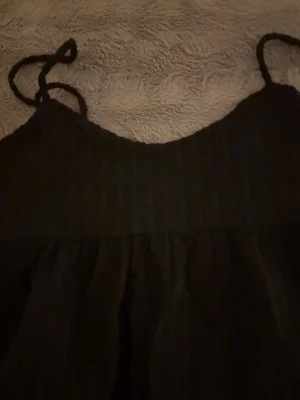 Gullig Gina topp  - Superfin tröja till sommaren. Knappt använd.