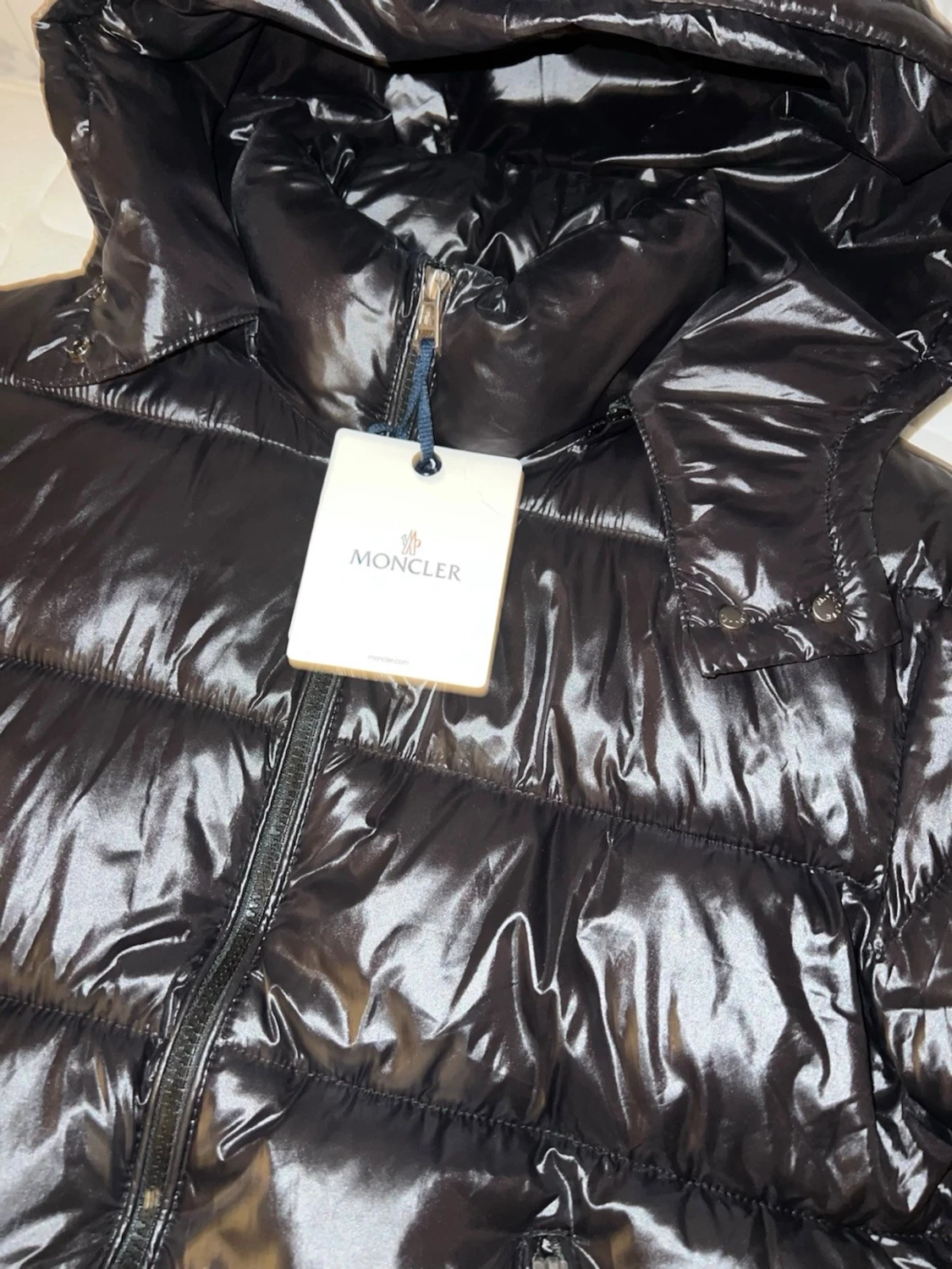 Svart Moncler pufferjacka med huva - 3