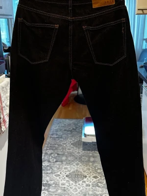 Nya Jeans från New Yorker 31:30 - Säljer ett par helt nya jeans från New Yorker. Storlek 31:30. Märket heter ”Smog” och är köpta på New Yorker. Helt nya!!