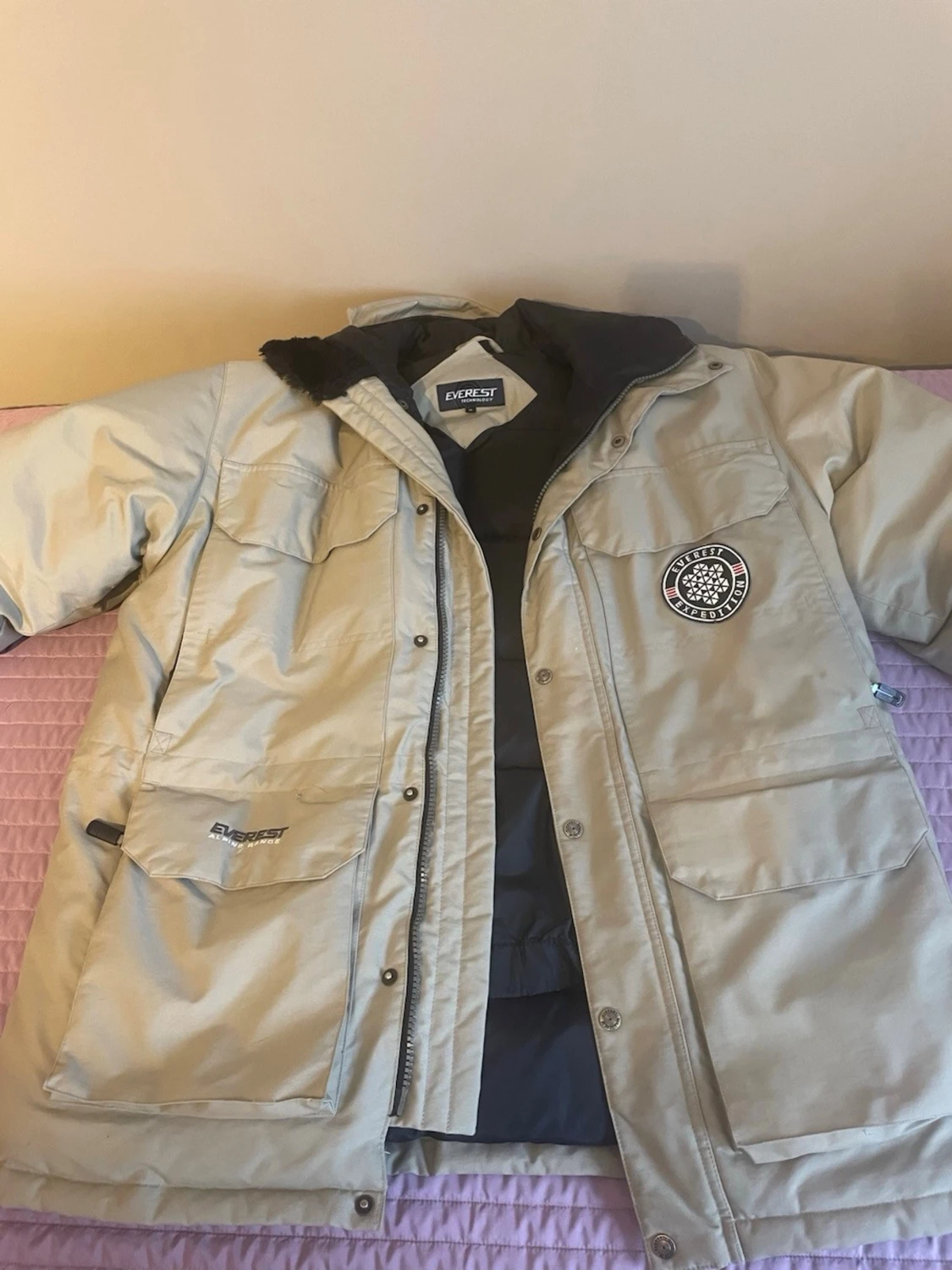 Beige Everest jacka  