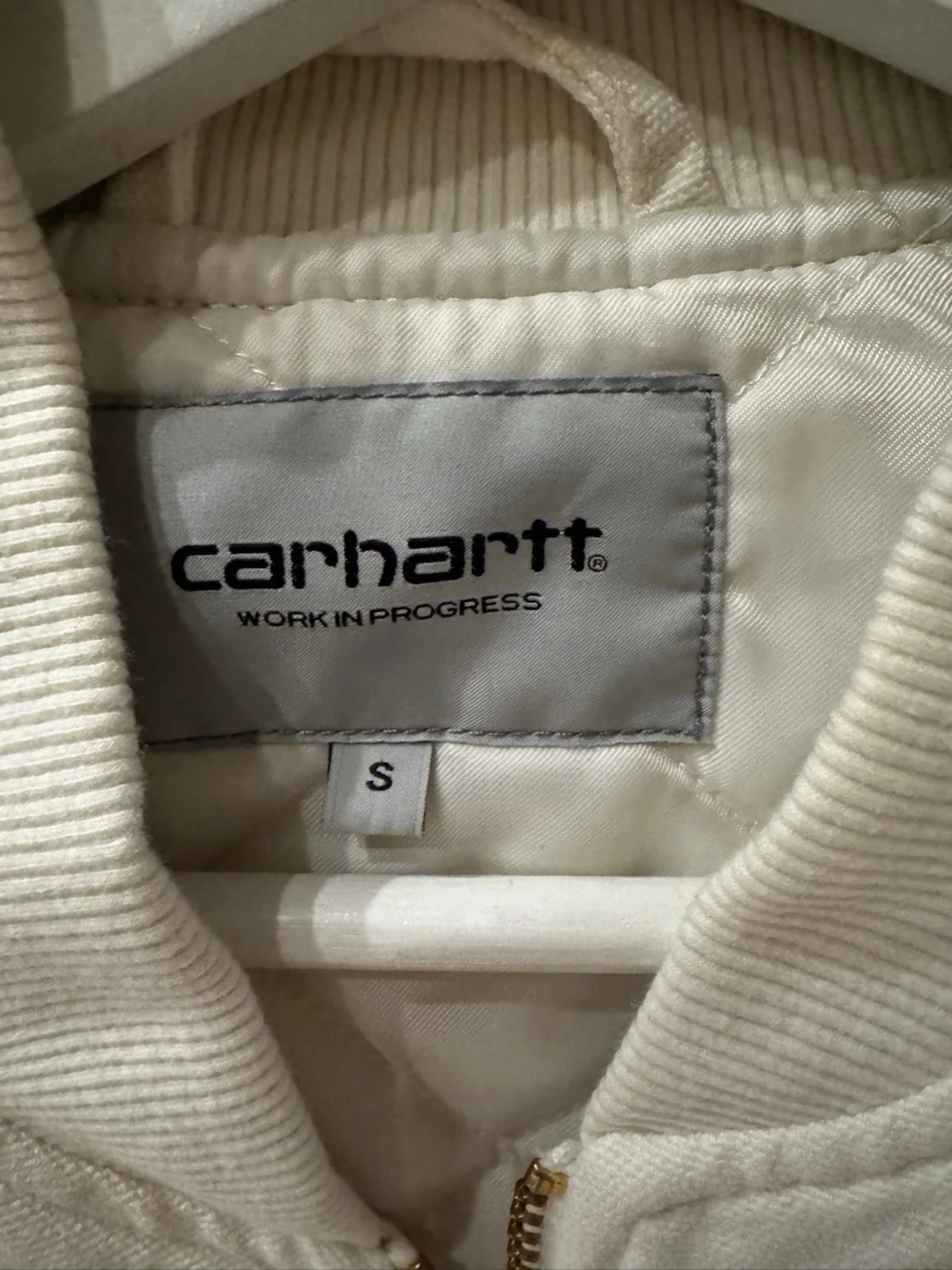 Vit Carhartt väst strl S - 2