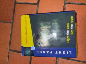 Light panel - Lampa till att läsa böcker