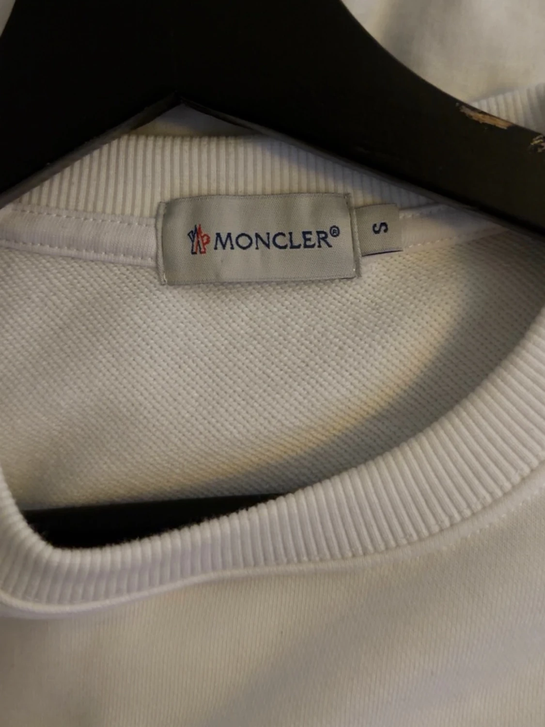 Vit sweatshirt från Moncler med logga storlek S - 3