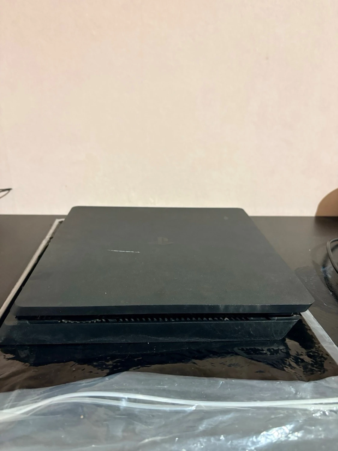 PlayStation 4 Slim - 5