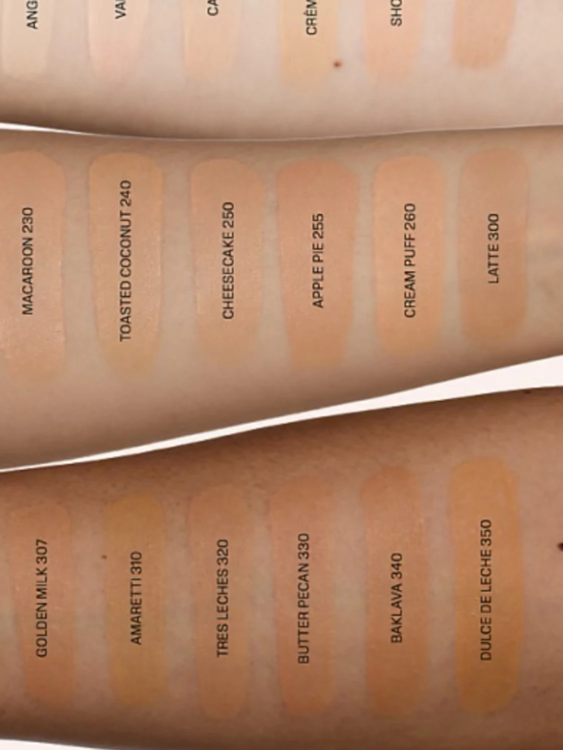 Huda Beauty Easy Blur Foundation - 4