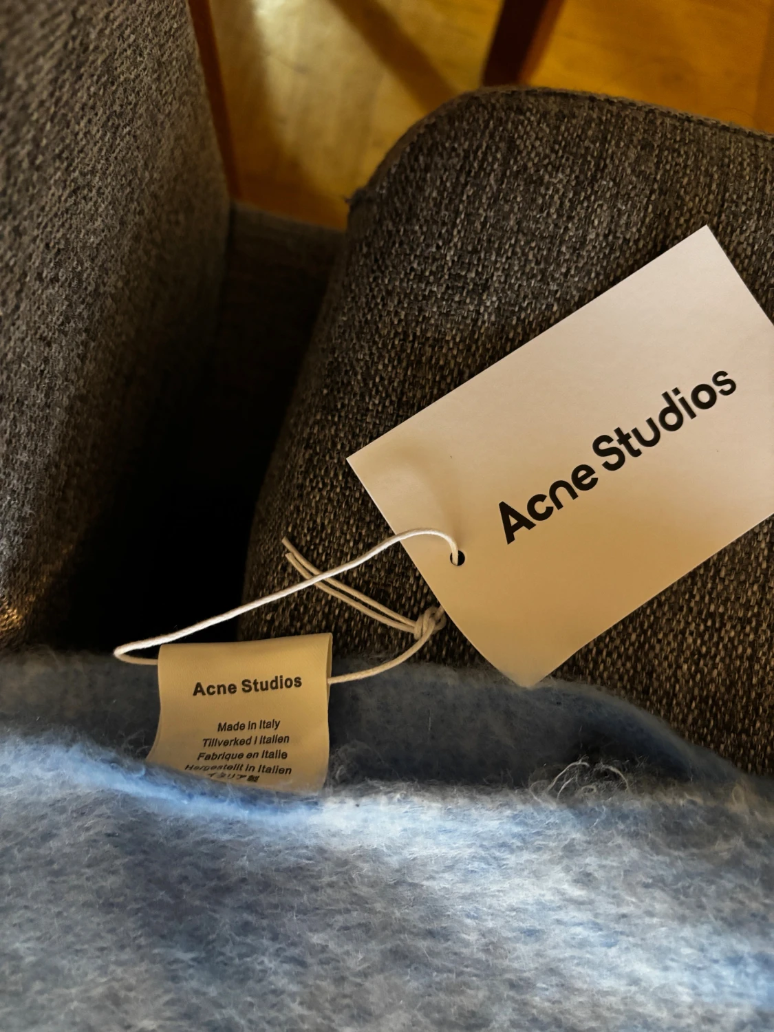 Acne studios halsduk - 2