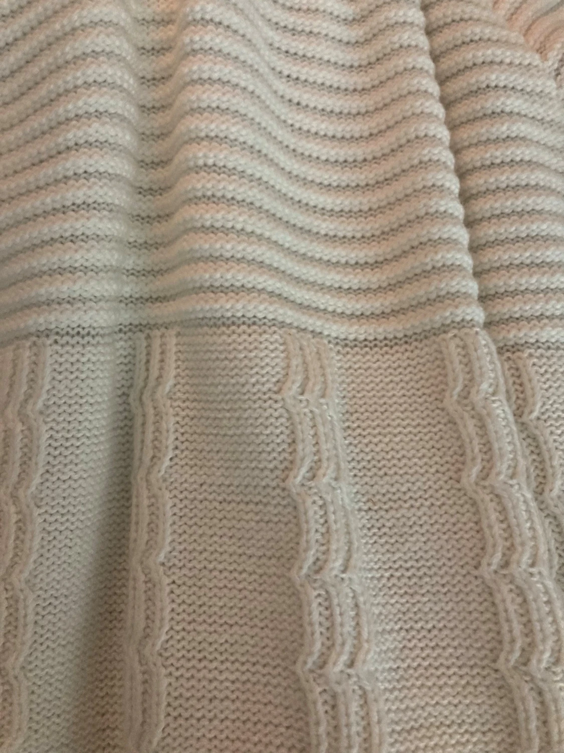 Vit stickad kofta med knytband - 3