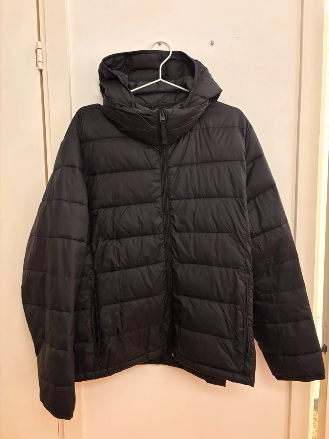 Svart pufferjacka Abercrombie XL