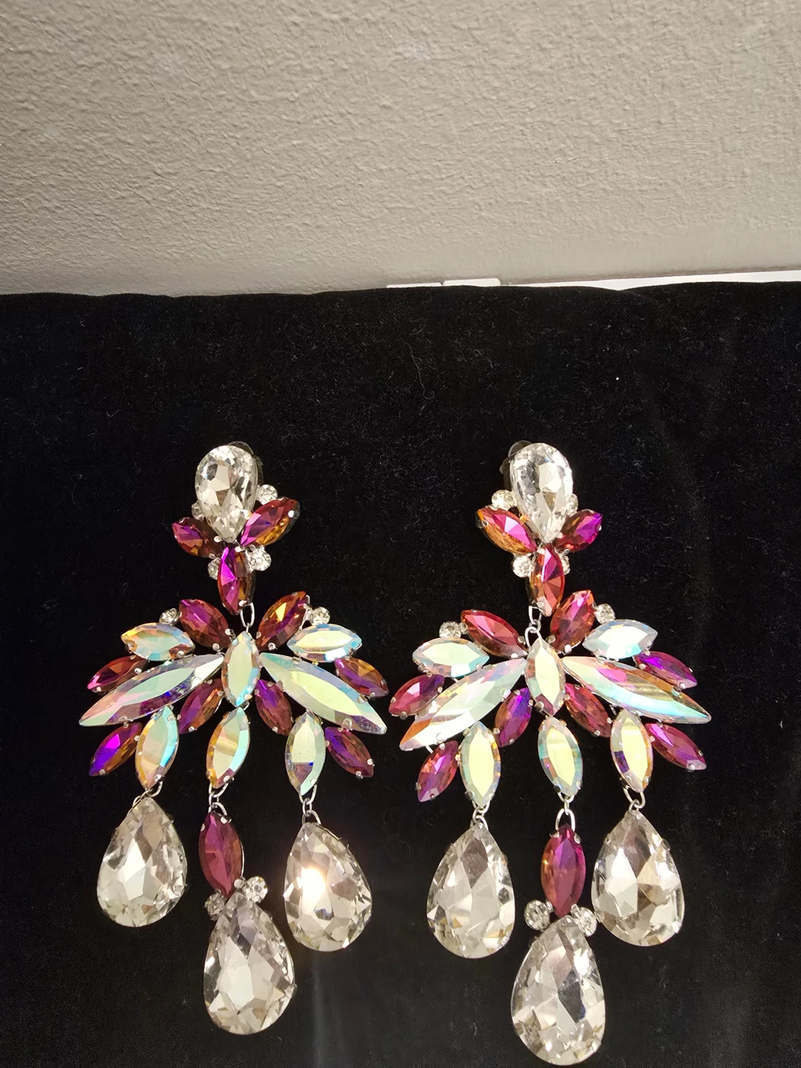 Glittrande örhängen