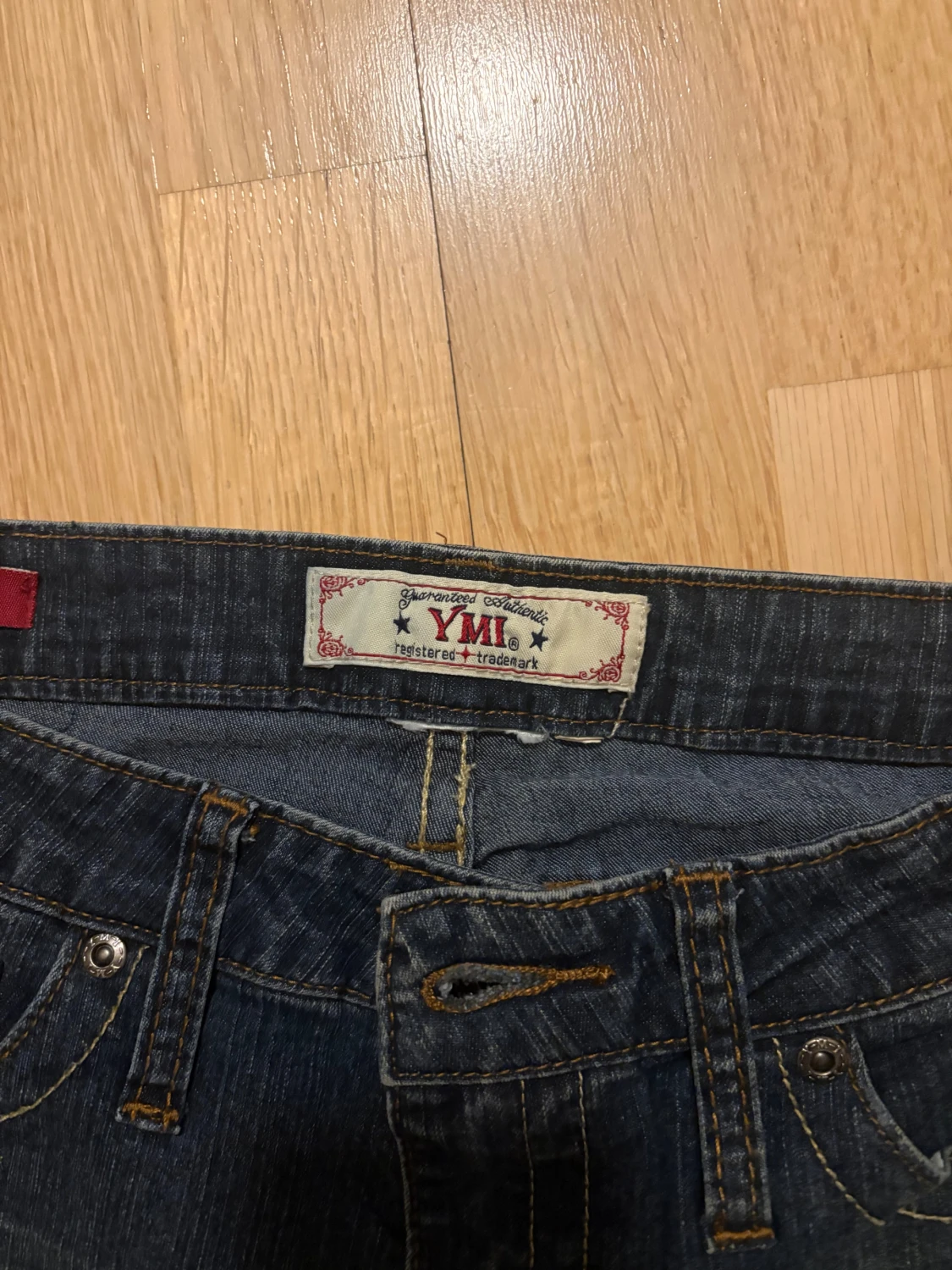 Mörkblå vintage jeans - 4