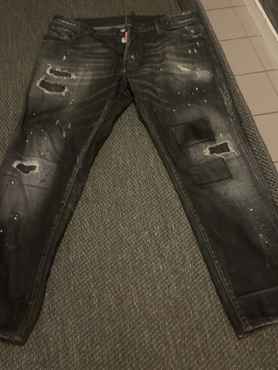 Svarta Dsquared2 jeans med slitningar