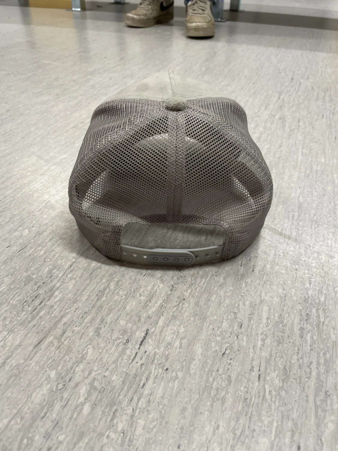 Grå meshkeps från Onecup - 2
