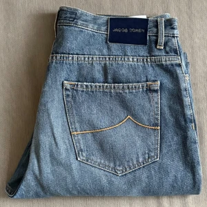 Jacob Cohën Jeans | 32 - Jacob Cohën Jeans | Storlek: 32 | Modell: Kimmy | Passformen är rätt så baggy därav det låga priset  | Nypris: ca 5000kr | ActiveResell