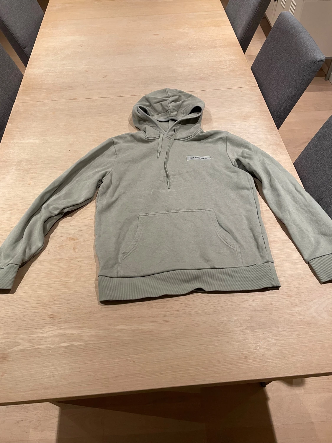 Ljusgrön hoodie Peak Performance S