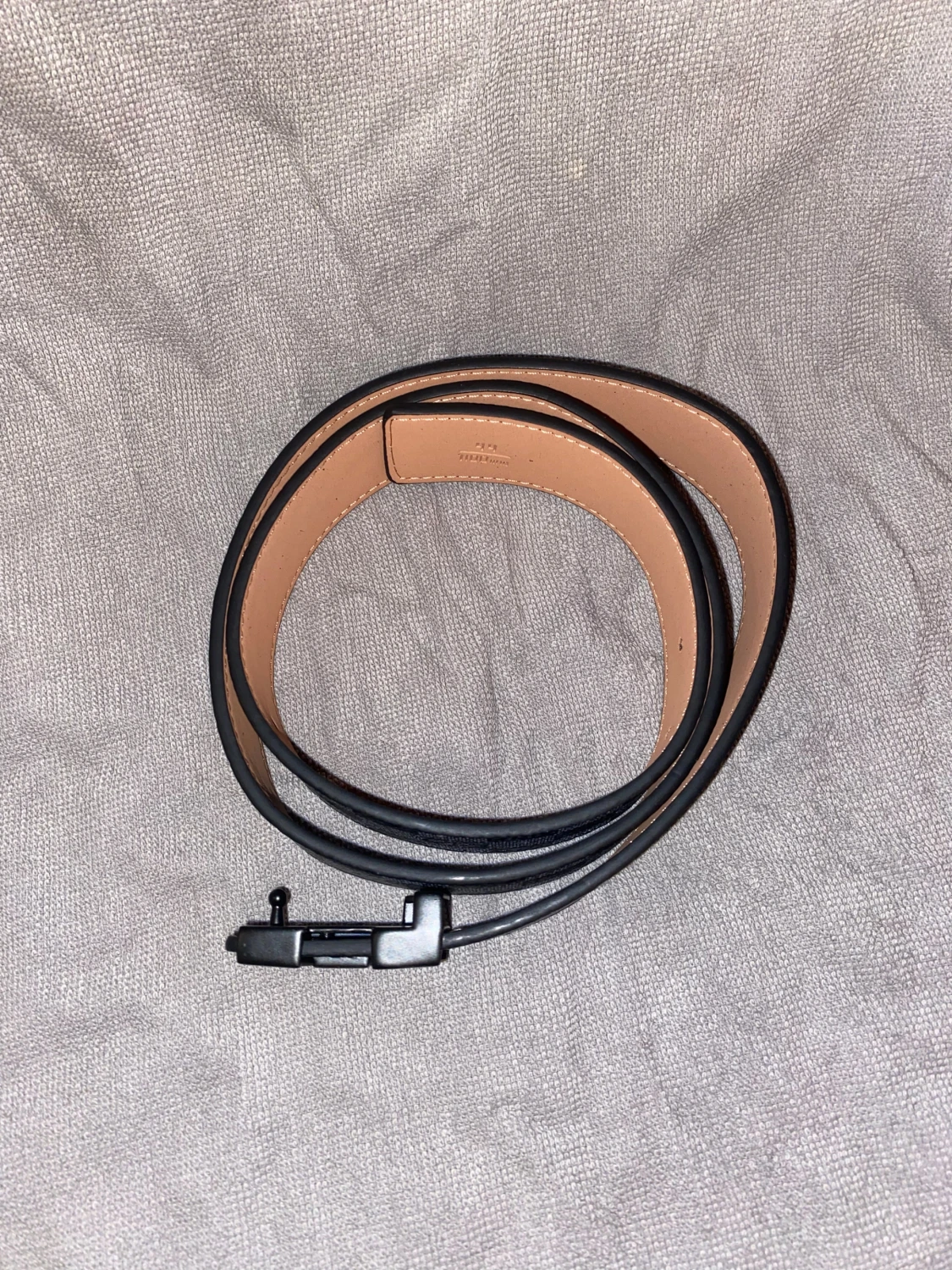 Louis Vuitton rutig svart bälte i skinn - 1