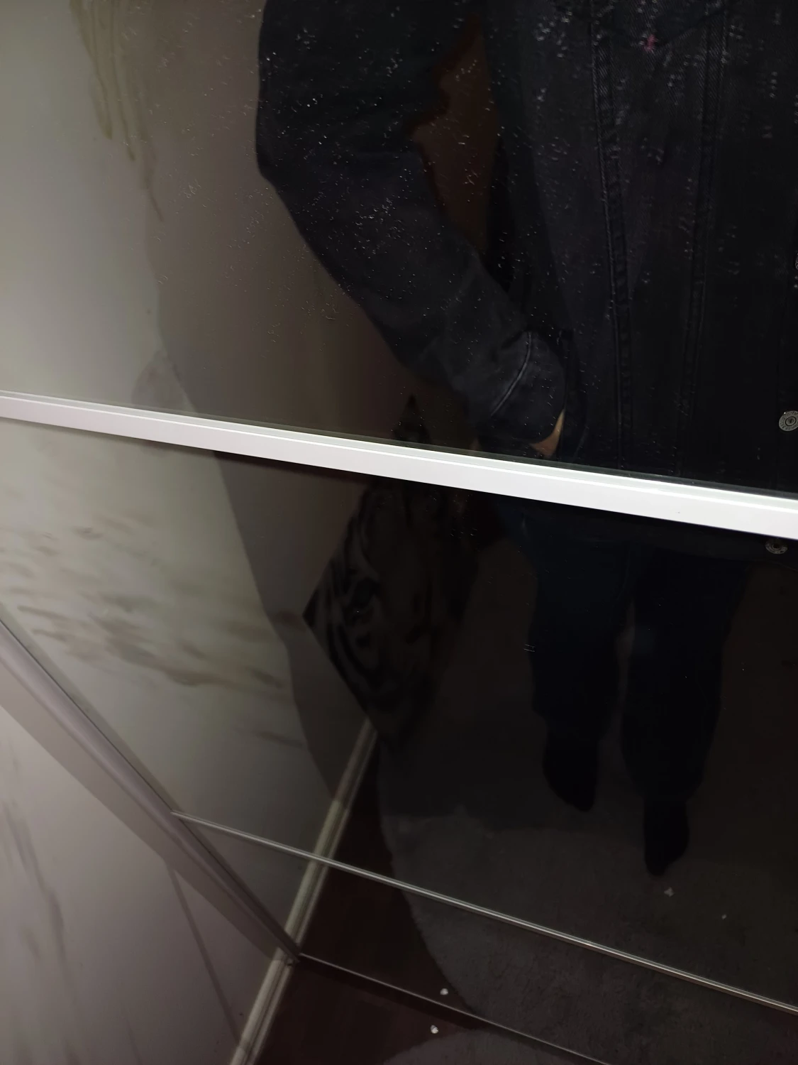 Svart jeansjacka med knappar - 3