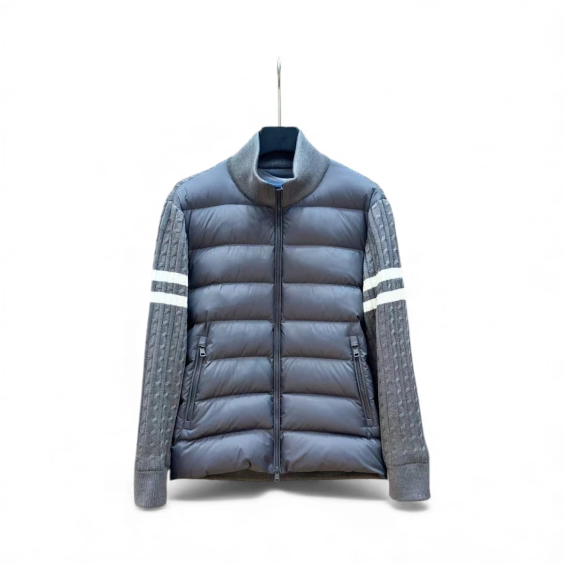 Grå stickad Moncler cardigan