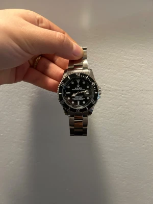 Klocka 36 mm - Klocka silver fungerar jättebra 