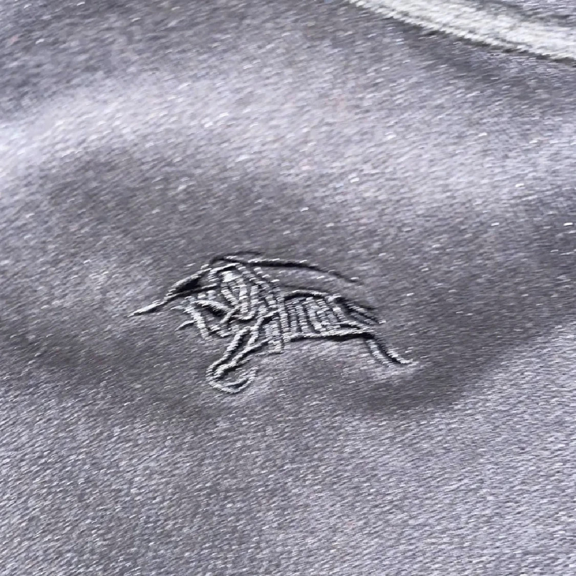 Svart burberry hoodie - 2