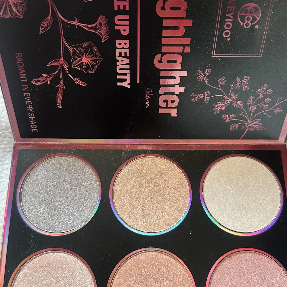 Stor sminkpalett från Oneyioo - 3