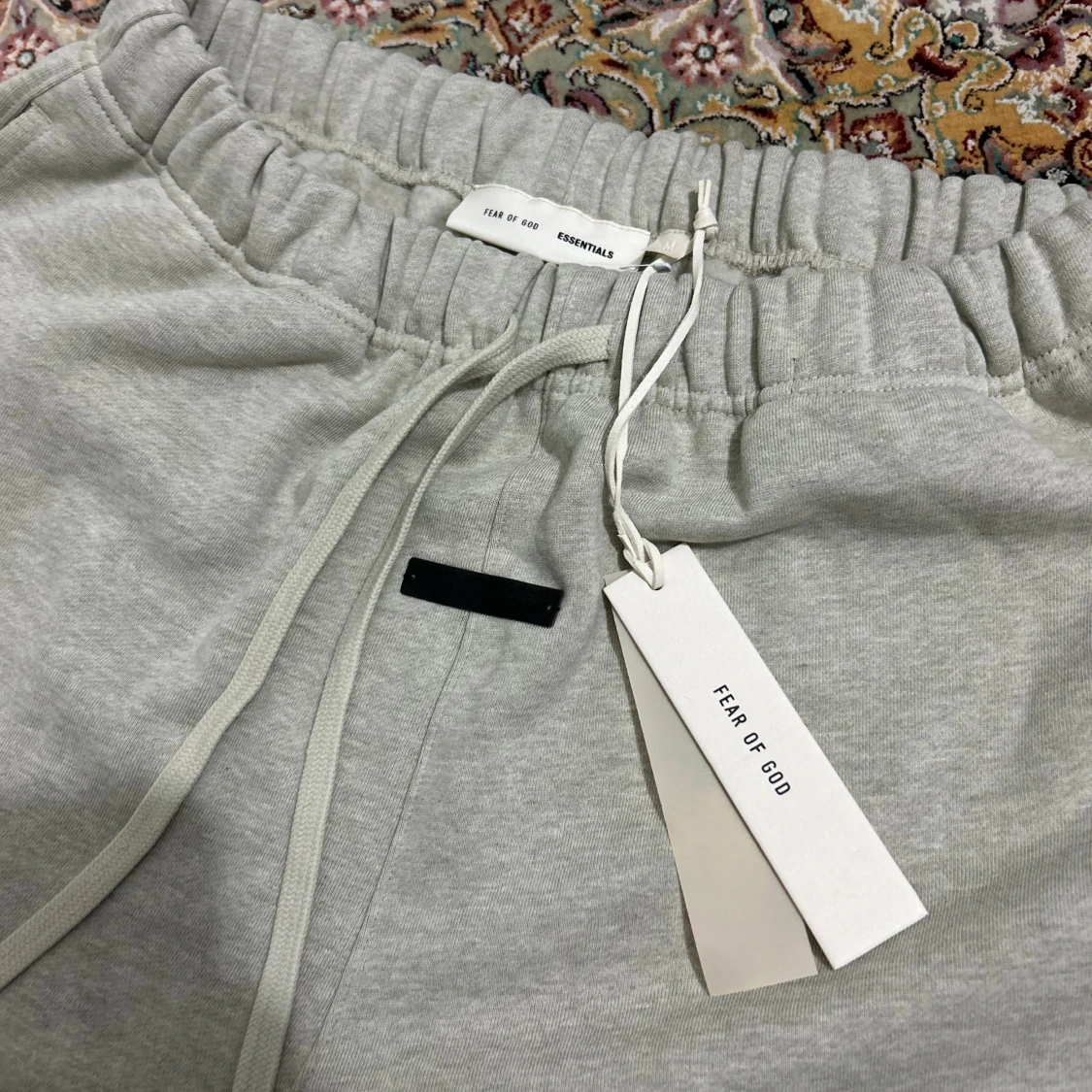 Grå mjukisbyxor Fear of God Essentials - 1