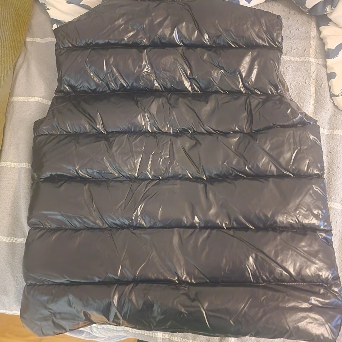 Svart dunväst från Moncler - 2