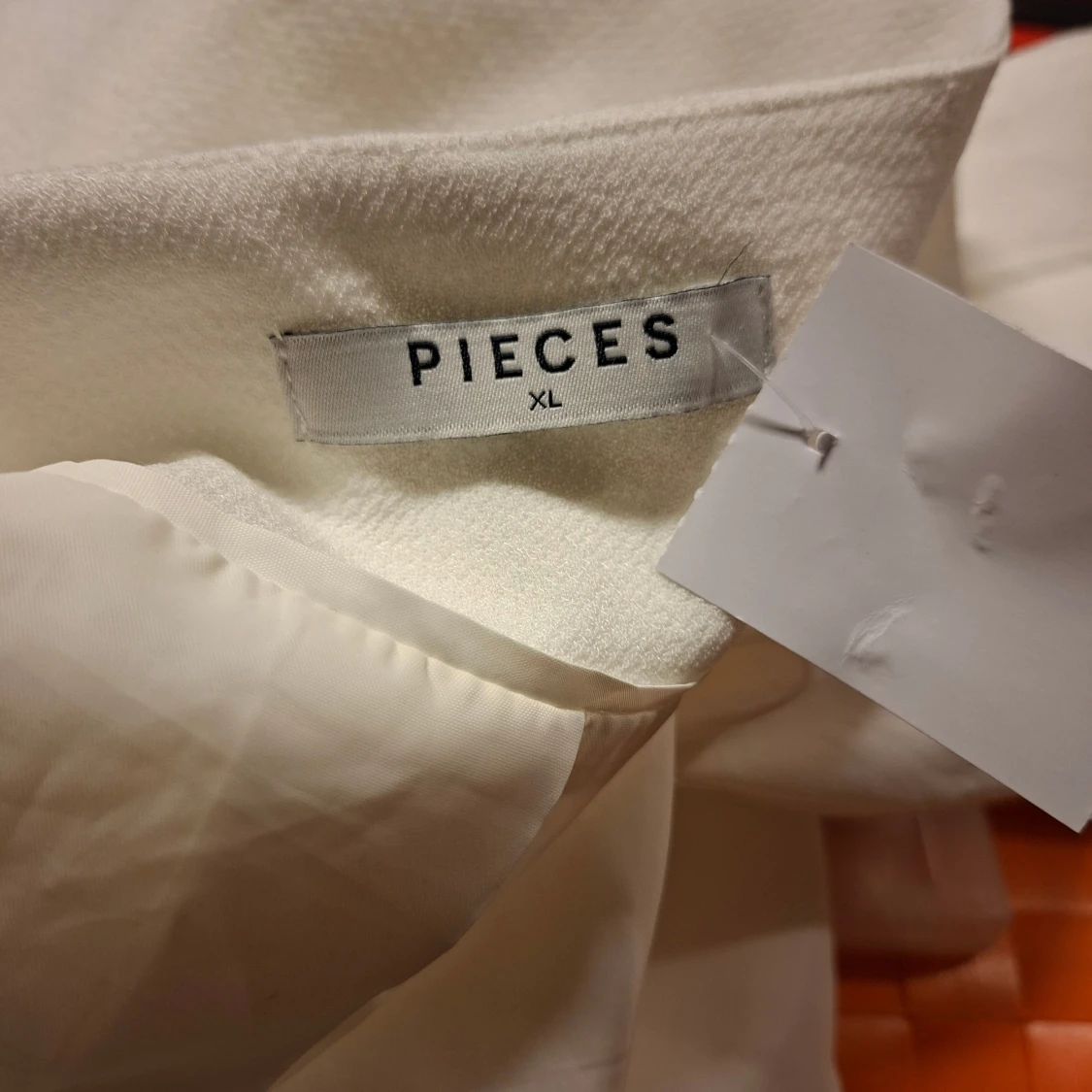Vit kavaj från Pieces XL - 3