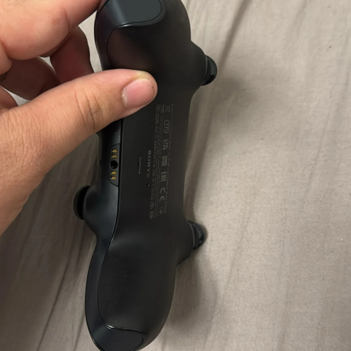 PlayStation 5 DualSense Wireless Controller - 3