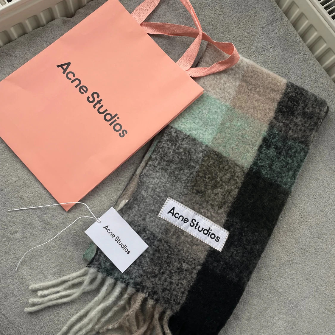 Rutig halsduk Acne Studios ull - 2