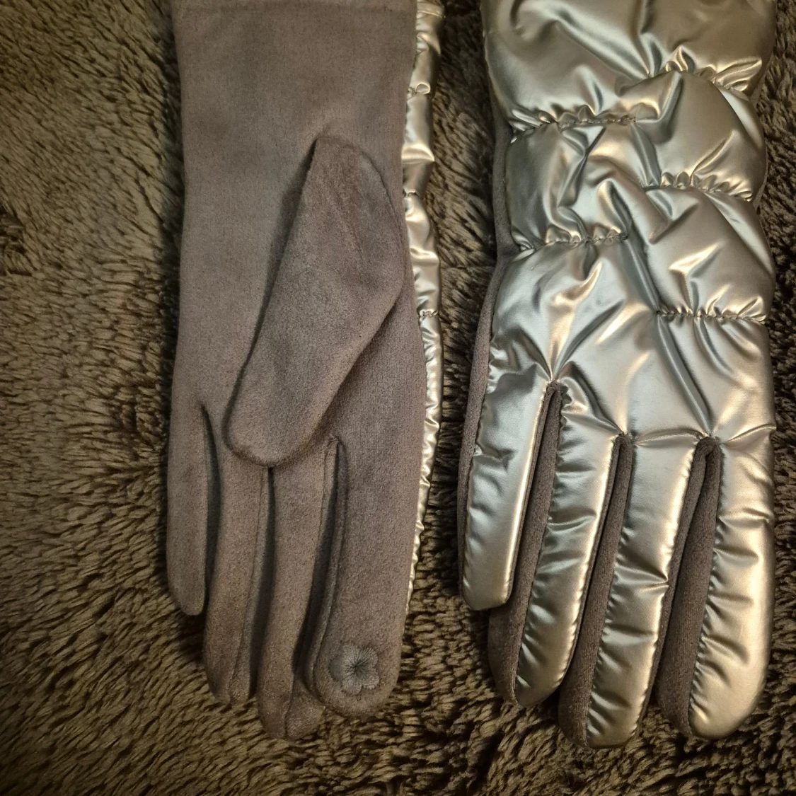 Silvriga quiltade vinterhandskar - 1