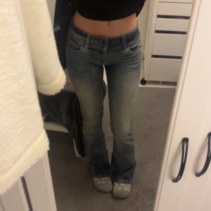 Jeans - Jeans från bershka i storlek 34, jätte fint skick!😋